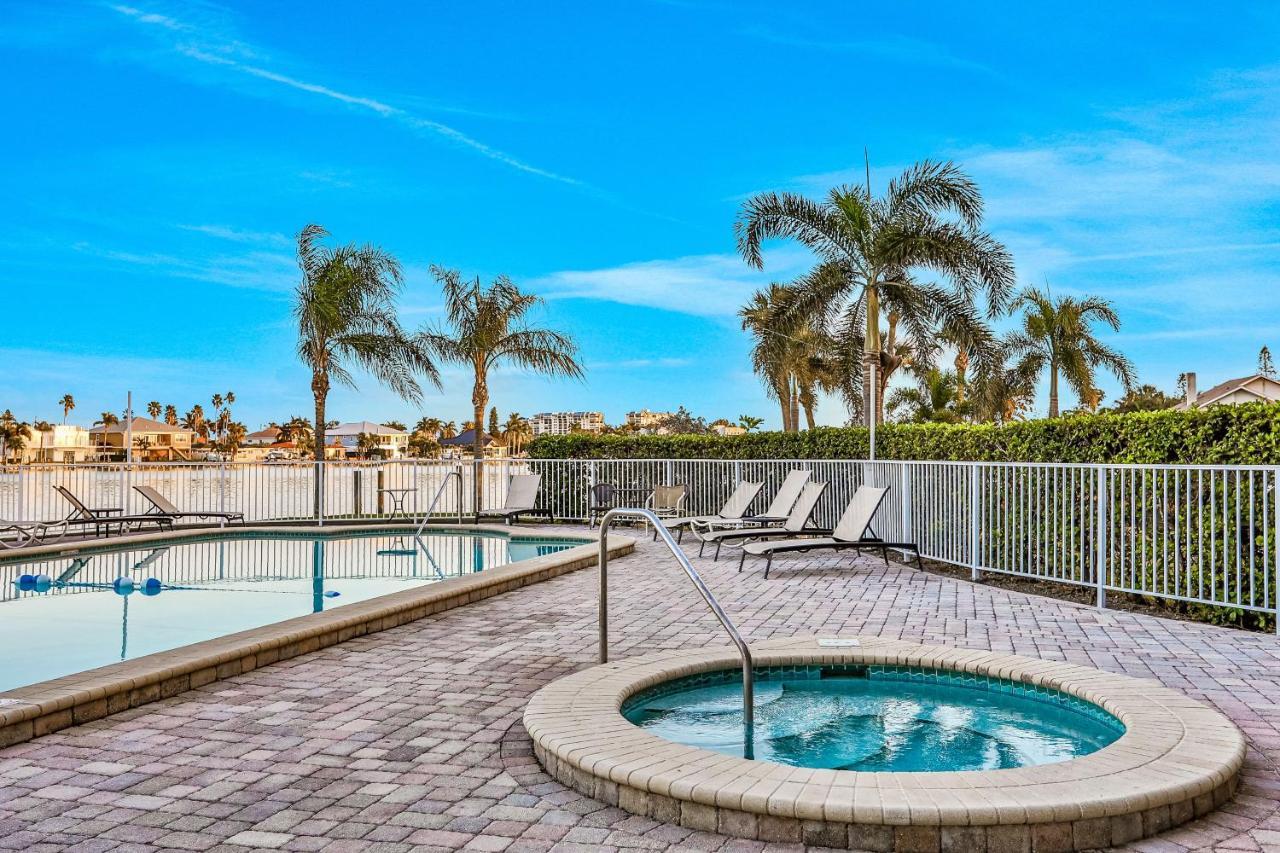 Апартаменты Palms Of Treasure Island 405 Сант Пит Бич Экстерьер фото